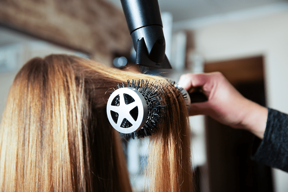 Mitos e verdades sobre a queda de cabelo